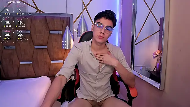 Gerony  online show from March 2025 04:52:02 AM