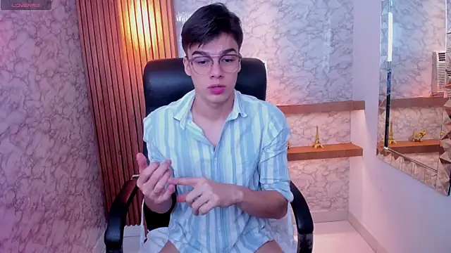 Gerony  online show from September 2025 04:34:02 AM