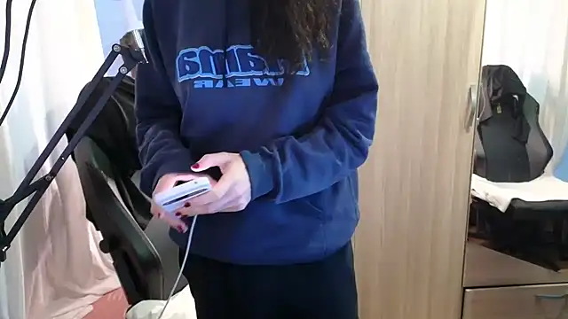 MemiKouki online show from October 2025 04:53:02 PM