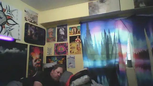 Snapshot of Mic_Oxinner chatting on July 2026 10:31:02 PM Mic Oxinner online show from July 2026 10:31:02 PM