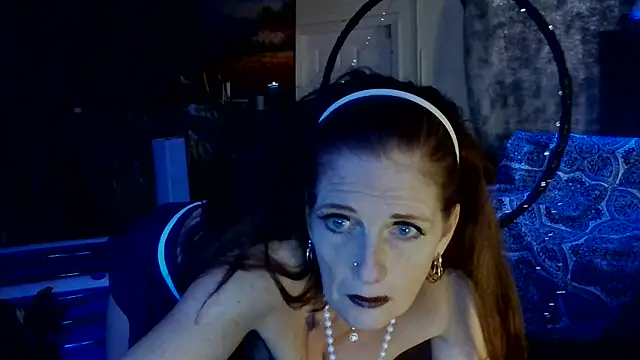 Avaivory online show from February 2025 03:41:02 PM