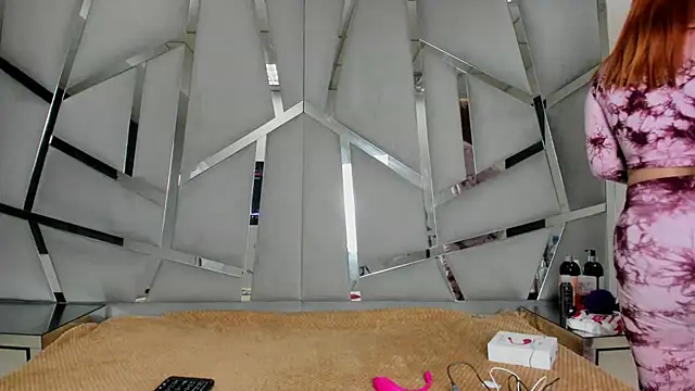 Catherinee69 x online show from November 2025 02:58:01 AM