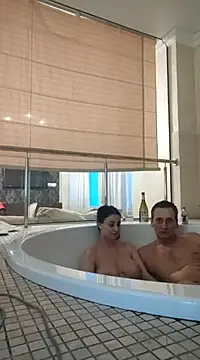 Snapshot of Viause_Kentauelle chatting on March 2025 03:52:02 AM Viause Kentauelle online show from March 2025 03:52:02 AM