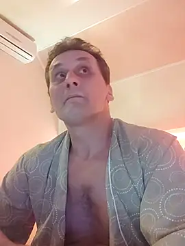 Snapshot of Viause_Kentauelle chatting on March 2025 07:09:01 PM Viause Kentauelle online show from March 2025 07:09:01 PM