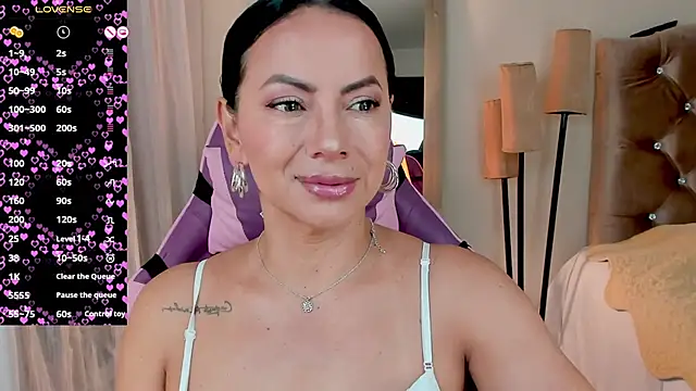 Snapshot of veronika_naughty chatting on September 2025 02:11:02 PM veronika naughty online show from September 2025 02:11:02 PM