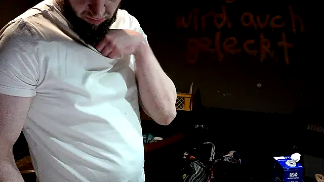 Snapshot of donhulio482 chatting on March 2025 11:59:02 PM donhulio482 online show from March 2025 11:59:02 PM