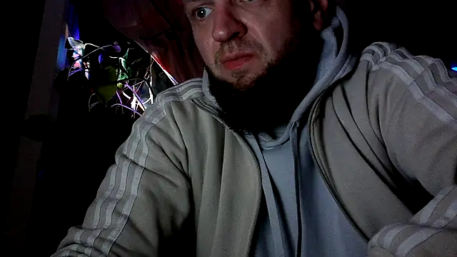 Snapshot of donhulio482 chatting on March 2025 08:10:02 PM donhulio482 online show from March 2025 08:10:02 PM