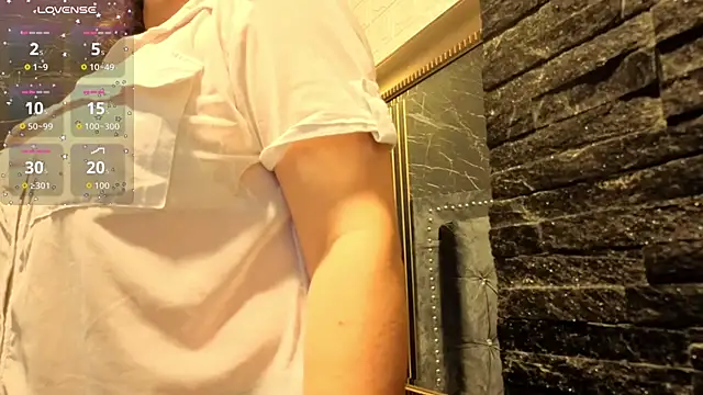 charlotte  G online show from November 2025 10:43:02 AM