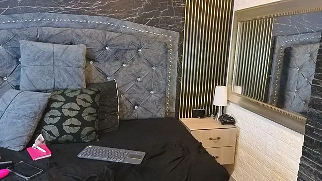 Snapshot of charlotte__G chatting on January 2026 07:11:01 PM charlotte G online show from January 2026 07:11:01 PM