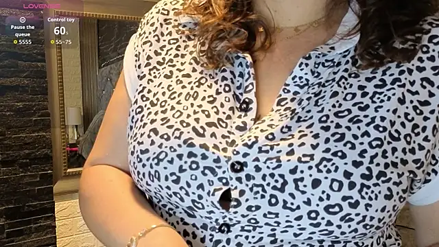 Snapshot of charlotte__G chatting on March 2026 10:55:02 AM charlotte G online show from March 2026 10:55:02 AM