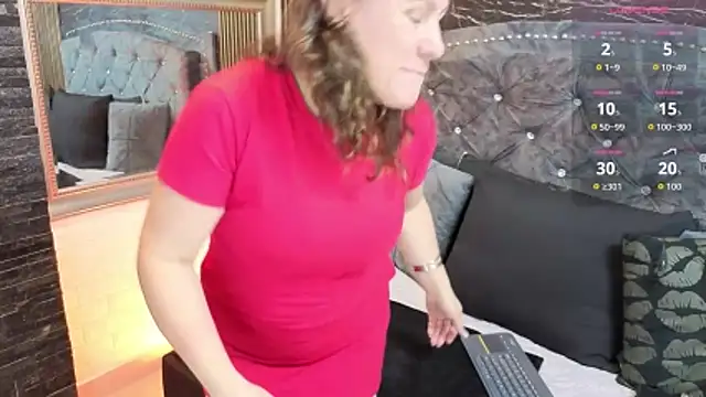 charlotte  G online show from April 2026 11:21:01 AM