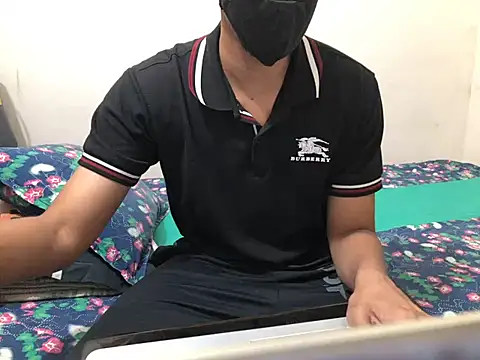 Zeuhorny online show from March 2025 06:54:01 PM