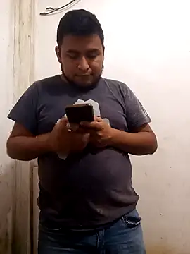 Snapshot of YoSoyLittleBoy chatting on February 2026 02:32:01 AM YoSoyLittleBoy online show from February 2026 02:32:01 AM