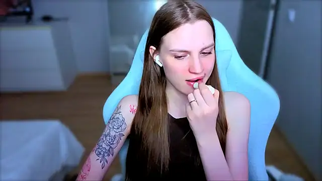 Snapshot of StellaLawless chatting on May 2026 10:26:02 PM StellaLawless online show from May 2026 10:26:02 PM