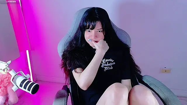 Snapshot of stephybrown chatting on June 2026 09:42:02 PM stephybrown online show from June 2026 09:42:02 PM
