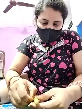 Snapshot of Ruksar-Pathan chatting on January 2025 09:02:02 AM Ruksar-Pathan online show from January 2025 09:02:02 AM