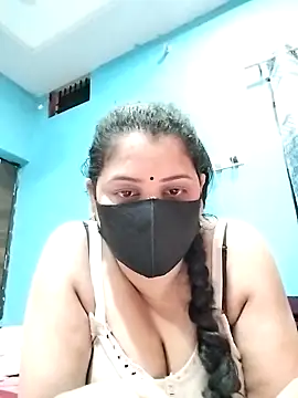 Snapshot of Ruksar-Pathan chatting on May 2026 07:33:01 PM Ruksar-Pathan online show from May 2026 07:33:01 PM