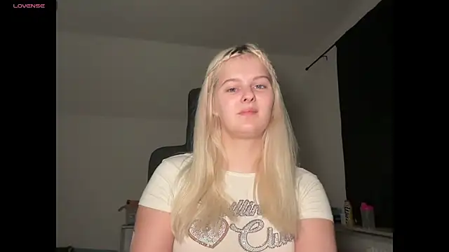 Allylove03 online show from September 2025 05:57:02 PM