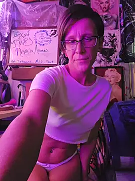 nephilaaranea online show from April 2026 06:16:02 PM