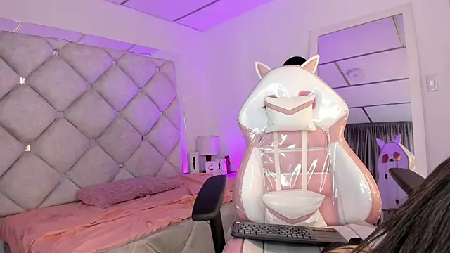 alessiaferry online show from March 2026 09:36:02 PM