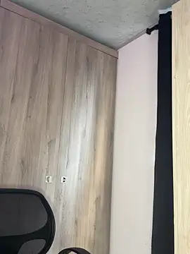 Snapshot of Julieta-sett chatting on December 2025 08:27:02 PM Julieta-sett online show from December 2025 08:27:02 PM