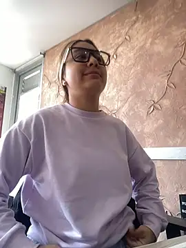 Snapshot of Miabonnett_ chatting on December 2025 01:05:02 PM Miabonnett online show from December 2025 01:05:02 PM