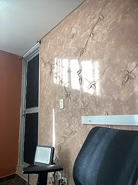 Snapshot of Miabonnett_ chatting on January 2026 12:29:01 PM Miabonnett online show from January 2026 12:29:01 PM