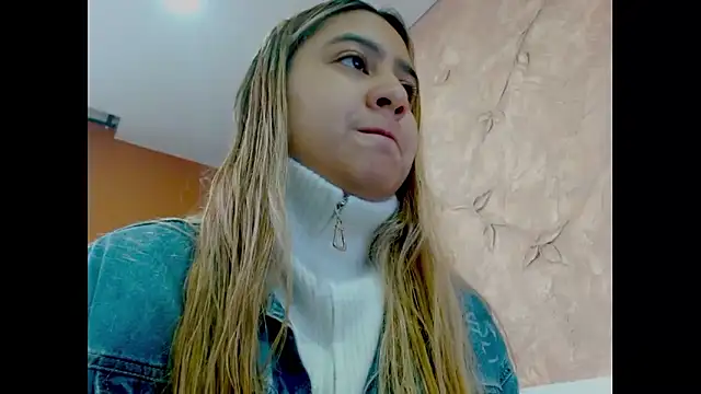 Snapshot of Miabonnett_ chatting on January 2026 12:18:02 PM Miabonnett online show from January 2026 12:18:02 PM