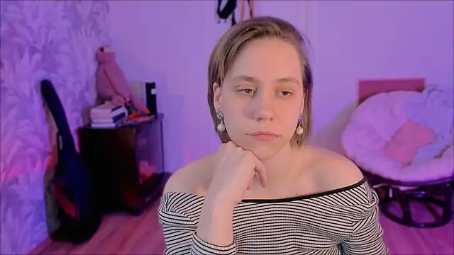 Malinax online show from April 2026 09:31:01 PM