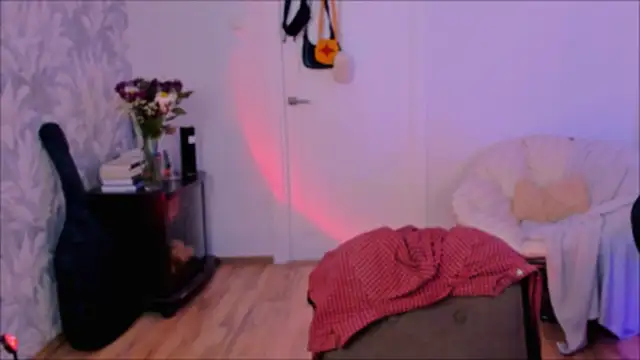 Malinax online show from April 2026 01:01:02 PM