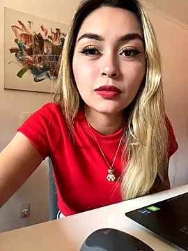 Snapshot of emma_oxford chatting on September 2025 12:43:02 PM emma oxford online show from September 2025 12:43:02 PM