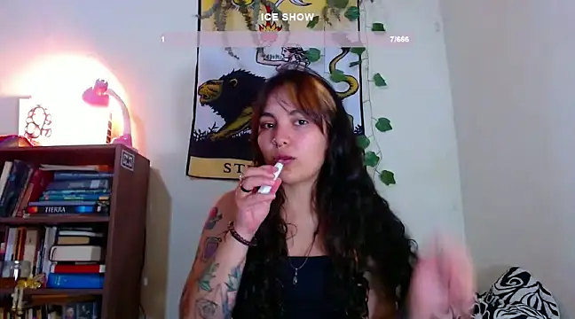 Snapshot of sweetiee_mary chatting on January 2025 08:14:02 PM sweetiee mary online show from January 2025 08:14:02 PM