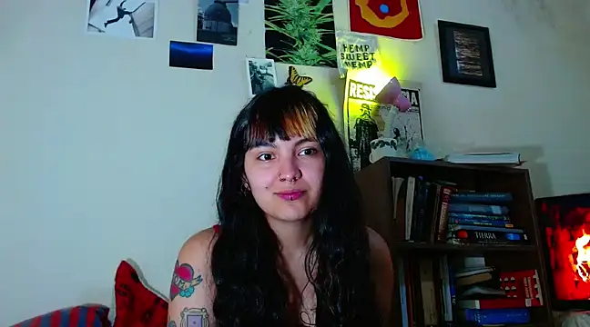 Snapshot of sweetiee_mary chatting on February 2025 04:41:02 PM sweetiee mary online show from February 2025 04:41:02 PM