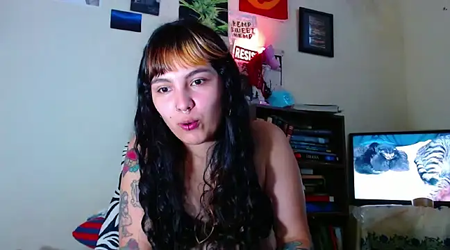 Snapshot of sweetiee_mary chatting on February 2025 05:10:02 PM sweetiee mary online show from February 2025 05:10:02 PM