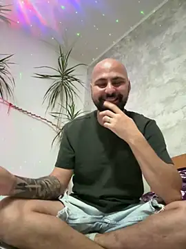 derek1494 online show from October 2025 07:43:01 PM