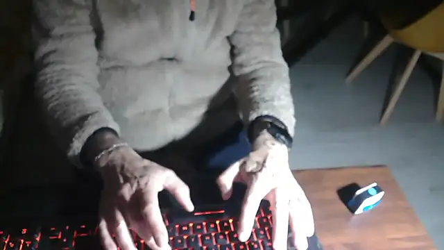 Adri gard online show from March 2026 09:41:01 PM