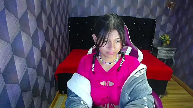 Snapshot of Lilyevansx chatting on March 2025 02:10:01 PM Lilyevansx online show from March 2025 02:10:01 PM