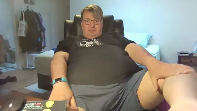 Snapshot of wvalentino chatting on March 2025 05:28:02 PM wvalentino online show from March 2025 05:28:02 PM