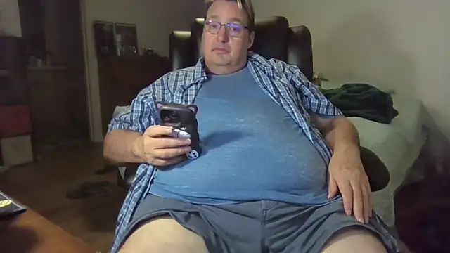 Snapshot of wvalentino chatting on November 2025 07:14:01 AM wvalentino online show from November 2025 07:14:01 AM