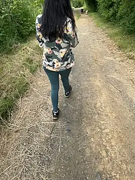 Snapshot of Reinacatchile chatting on December 2024 08:47:02 PM Reinacatchile online show from December 2024 08:47:02 PM