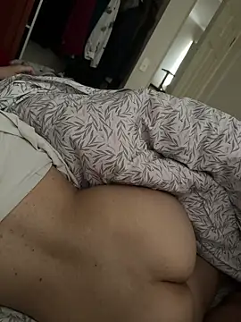 Snapshot of Reinacatchile chatting on December 2024 11:55:02 AM Reinacatchile online show from December 2024 11:55:02 AM