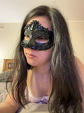 Snapshot of Reinacatchile chatting on December 2024 02:25:02 AM Reinacatchile online show from December 2024 02:25:02 AM