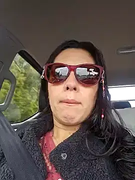 Snapshot of Reinacatchile chatting on February 2025 05:15:02 PM Reinacatchile online show from February 2025 05:15:02 PM