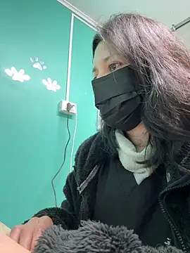 Snapshot of Reinacatchile chatting on September 2025 01:21:01 PM Reinacatchile online show from September 2025 01:21:01 PM