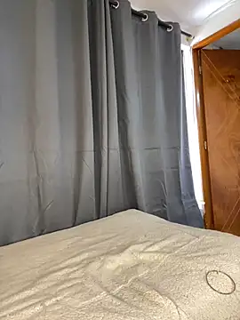 Vonmodel1 online show from December 2024 04:32:01 PM