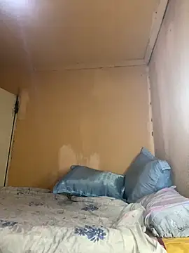 Snapshot of Babeyfacee chatting on October 2025 12:23:01 AM Babeyfacee online show from October 2025 12:23:01 AM