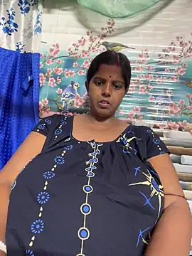 Beauty-queen online show from March 2026 02:33:02 PM