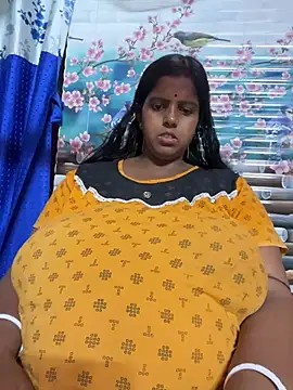 Beauty-queen online show from April 2026 11:55:01 AM