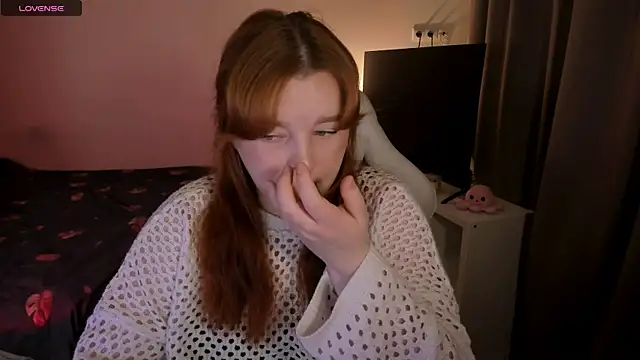 Snapshot of _Lisa_x chatting on December 2024 05:15:02 AM  Lisa x online show from December 2024 05:15:02 AM
