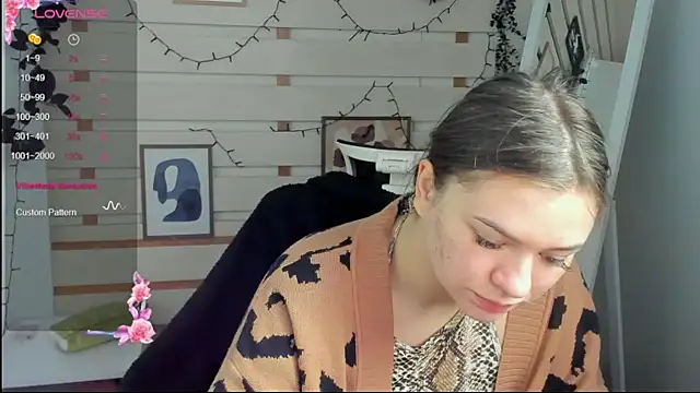 Josephine Kiss online show from April 2026 11:32:01 AM